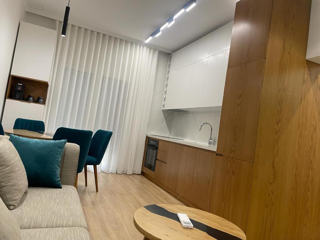City Center Apartment Kafe Flora Tirana Exteriér fotografie